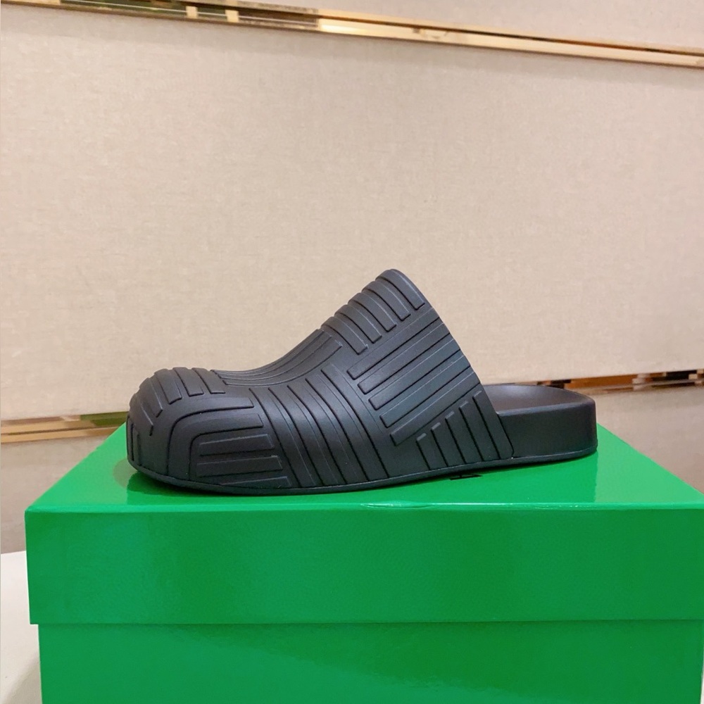 Bottega Veneta sandals
